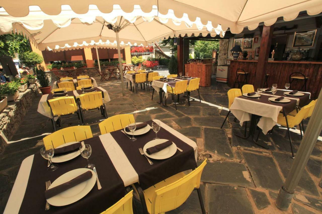 Hotel Poldo La Guingueta D'Aneu Bagian luar foto